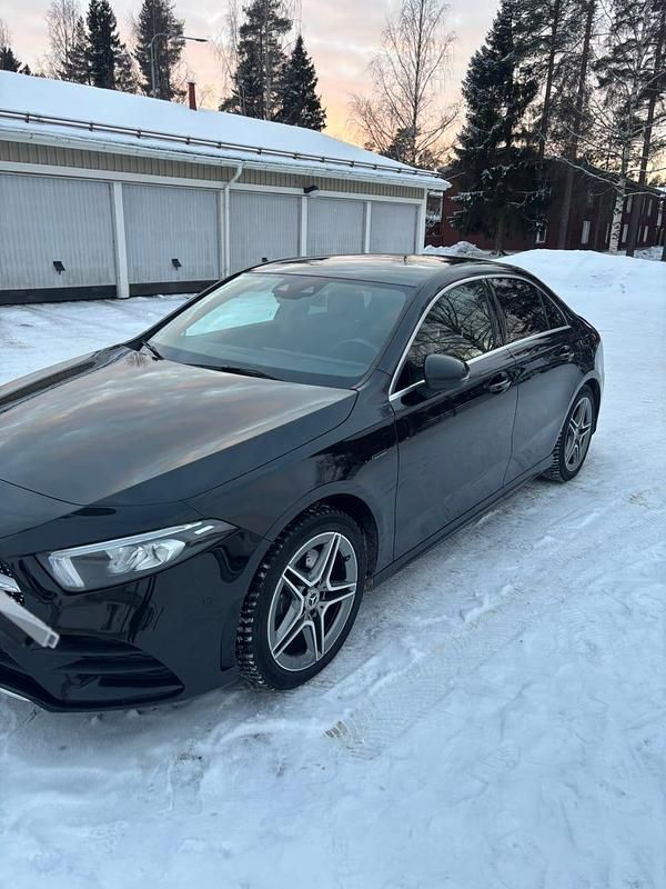 Begagnad Mercedes A250 218 HK (160 kW) 2020 Sedan