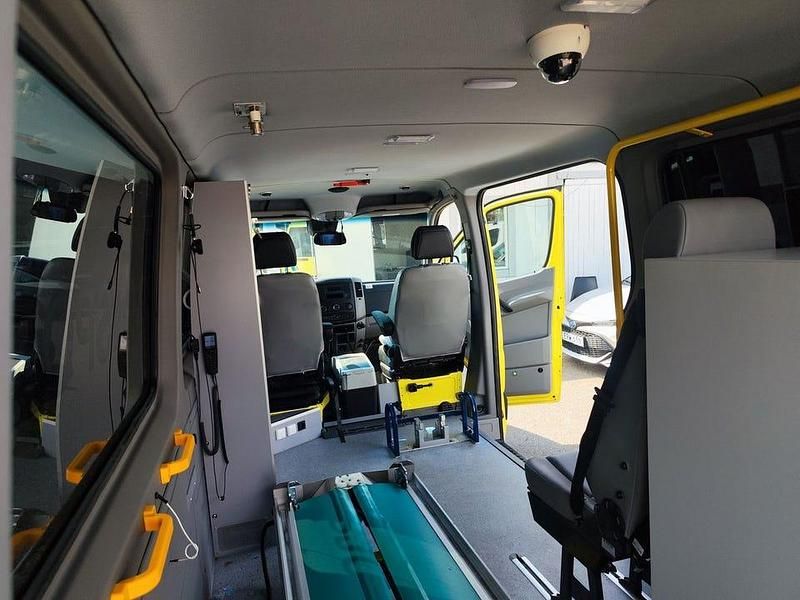 Begagnad Mercedes Sprinter 164 HK (120 kW) 2018 Flerfärgad Van