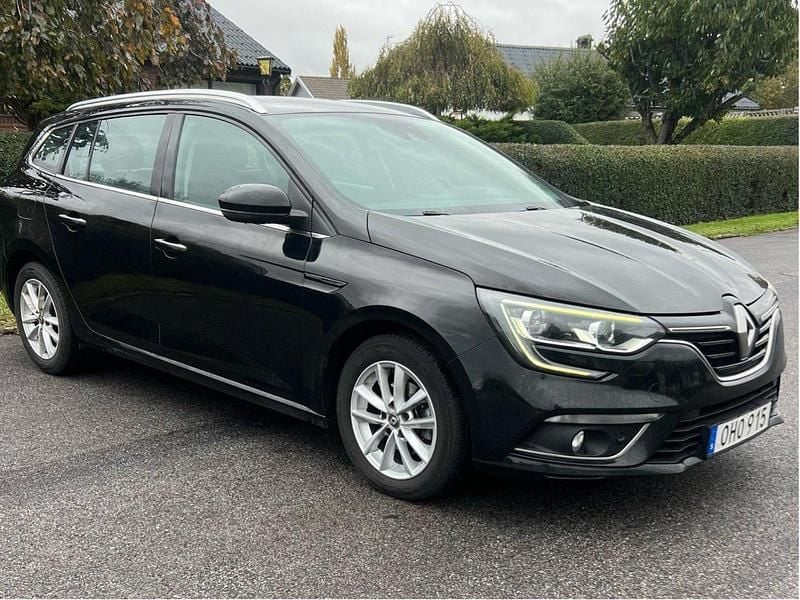 Svart Begagnad 2017 Renault Mégane GrandTour Kombi | 95 000 kr (Bra pris) - Bild 1/4
