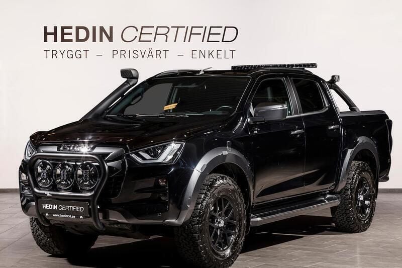 Svart Begagnad 2023 Isuzu D-Max Pickup | 549 900 kr (Marknadspris) - Bild 1/4