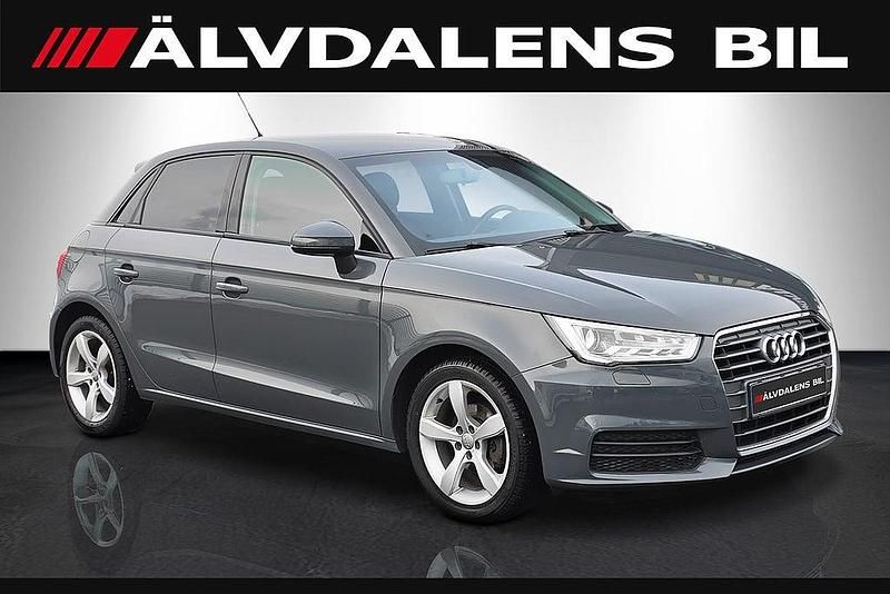 Grå Begagnad 2015 Audi A1 Sportback Sport Halvkombi | 99 500 kr (Marknadspris) - Bild 1/4