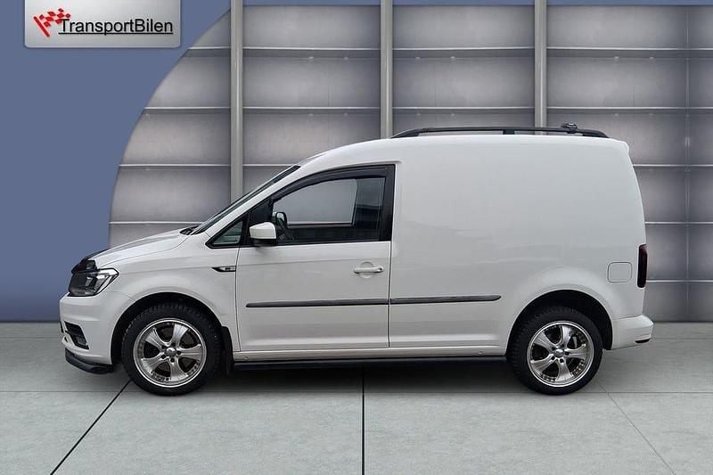 Begagnad VW Caddy 150 HK (110 kW) 2018 Vit Minibuss