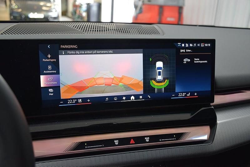 Begagnad BMW i5 M Sport 250 kW (340 HK) 2024 Vit Sedan