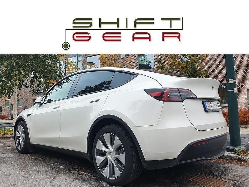 Begagnad 2022 Tesla Model Y Long Range AWD SUV | 353 000 kr (Bra pris) - Bild 1/4