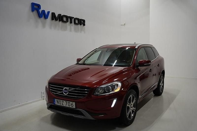 Begagnad Volvo XC60 Summum 215 HK (158 kW) 2013 Röd SUV