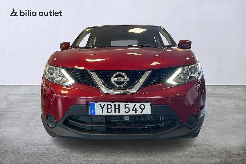 Begagnad Nissan Qashqai 116 HK (85 kW) 2015 Röd SUV