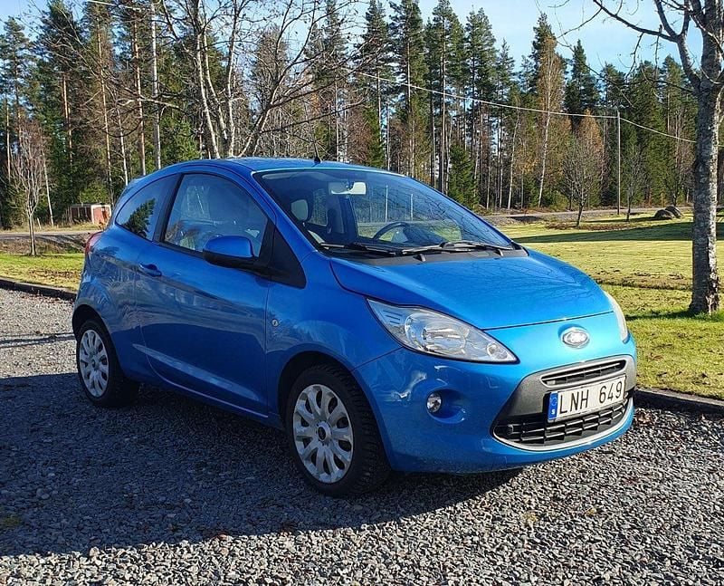 Blå Begagnad 2010 Ford Ka Halvkombi | 29 000 kr (Marknadspris) - Bild 1/4