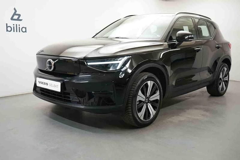 Svart Begagnad 2023 Volvo XC40 Single Motor SUV | 339 900 kr - Bild 1/1