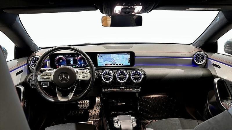 Begagnad Mercedes CLA250 AMG line 160 HK (117 kW) 2023 Grå Sedan