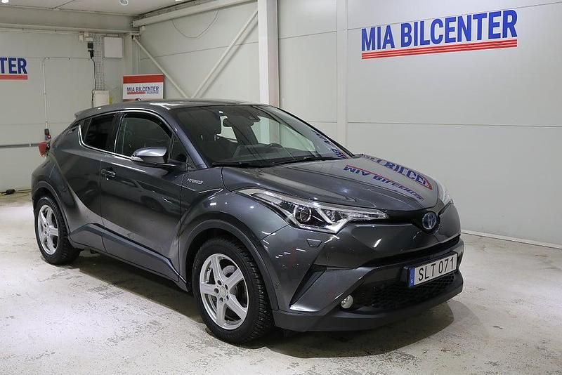 Begagnad Toyota C-HR Executive 98 HK (72 kW) 2016 Mörkgrå SUV