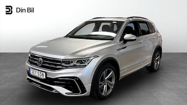 Silver (reflex silver metallic) Begagnad 2020 VW Tiguan R-line SUV | 369 900 kr - Bild 1/4