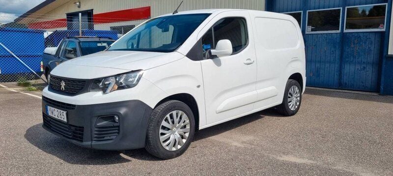 Vit Begagnad 2018 Peugeot Partner Minibuss | 142 000 kr (Marknadspris) - Bild 1/4