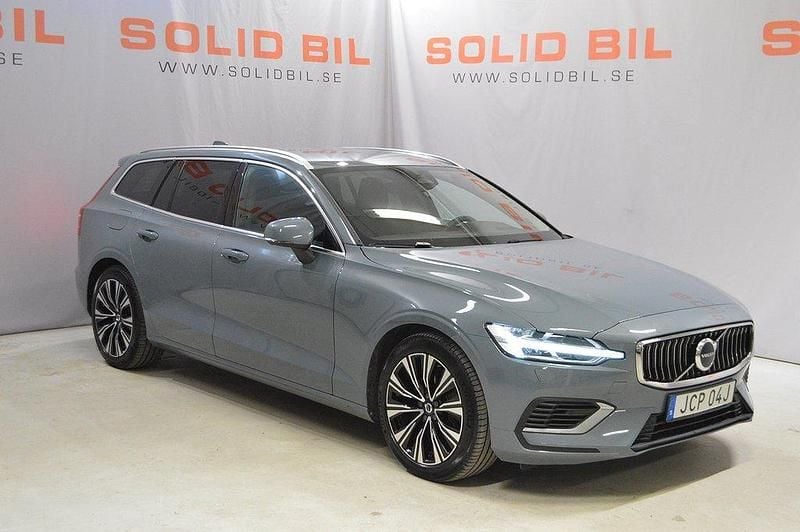 Grå Begagnad 2023 Volvo V60 Core Kombi | 369 900 kr (Bra pris) - Bild 1/4
