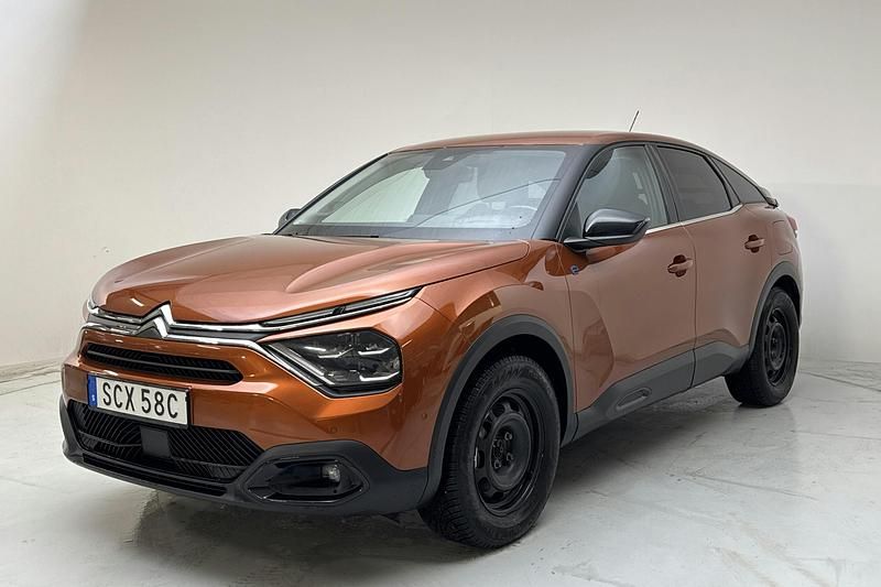 Begagnad Citroën e-C4 Shine 100 kW (136 HK) 2022 Orange