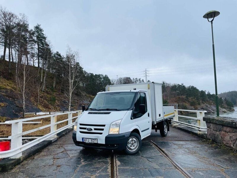 Flerfärgad (vit) Begagnad 2011 Ford Transit Minibuss | 69 900 kr (Bra pris) - Bild 1/4