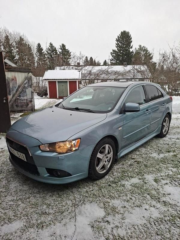Begagnad Mitsubishi Lancer Sportback 140 HK (102 kW) 2011