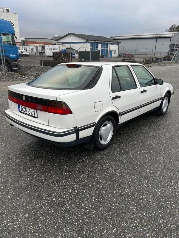 Begagnad Saab 9000 132 HK (97 kW) 1997 Vit Sedan