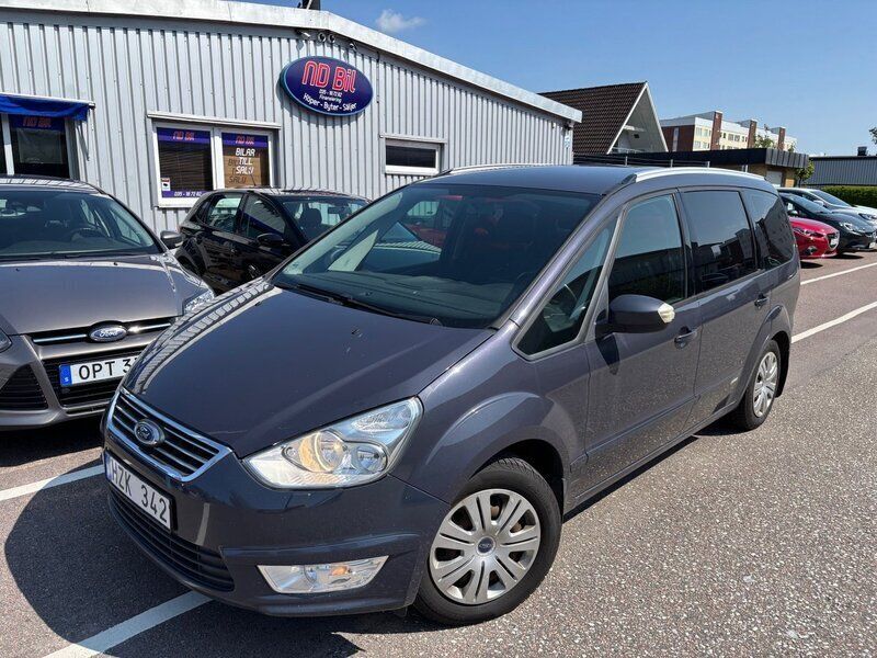 Grå Begagnad 2013 Ford Galaxy Trend Minibuss | 57 000 kr (Bra pris) - Bild 1/4