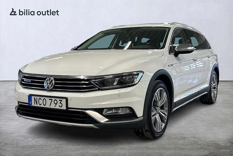 Vit Begagnad 2015 VW Passat Alltrack Kombi | 169 900 kr (Marknadspris) - Bild 1/3