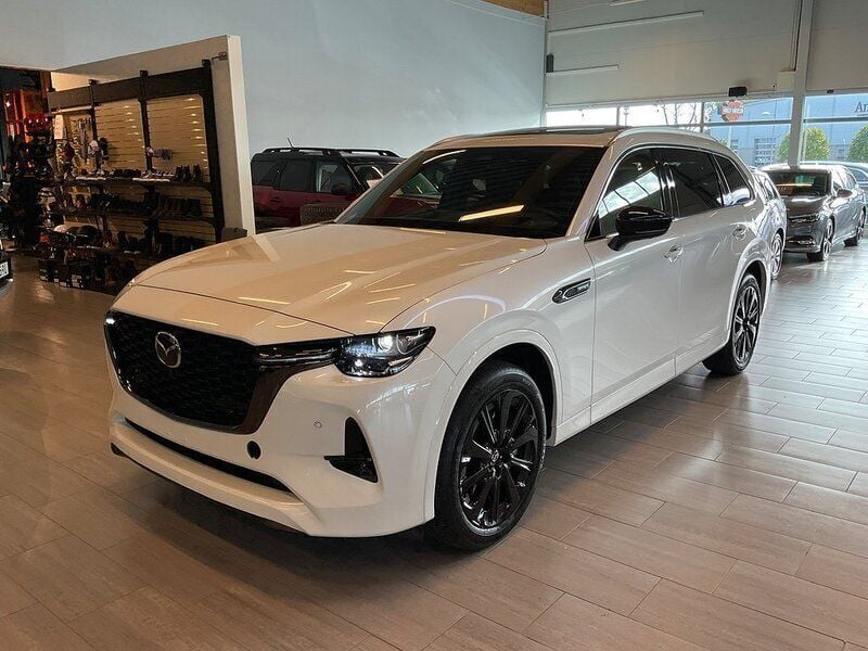 Vit Ny 2024 Mazda CX-80 Homura-Line SUV | 638 000 kr (Marknadspris) - Bild 1/4