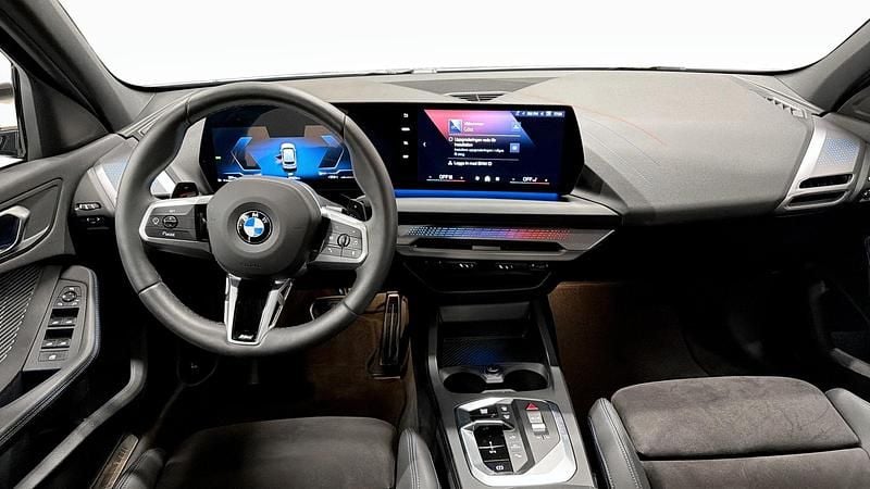 Begagnad BMW 120 M Sport 170 HK (125 kW) 2025 Halvkombi