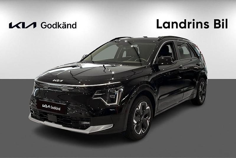 Svart Begagnad 2023 Kia e-Niro Advance SUV | 344 300 kr (Dyr) - Bild 1/4