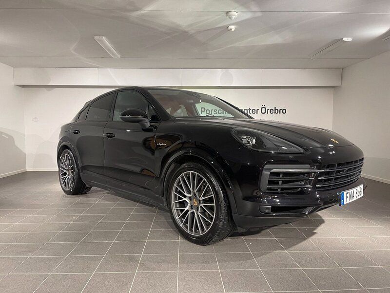 Svart Begagnad 2022 Porsche Cayenne SUV | 859 000 kr (Dyr) - Bild 1/4