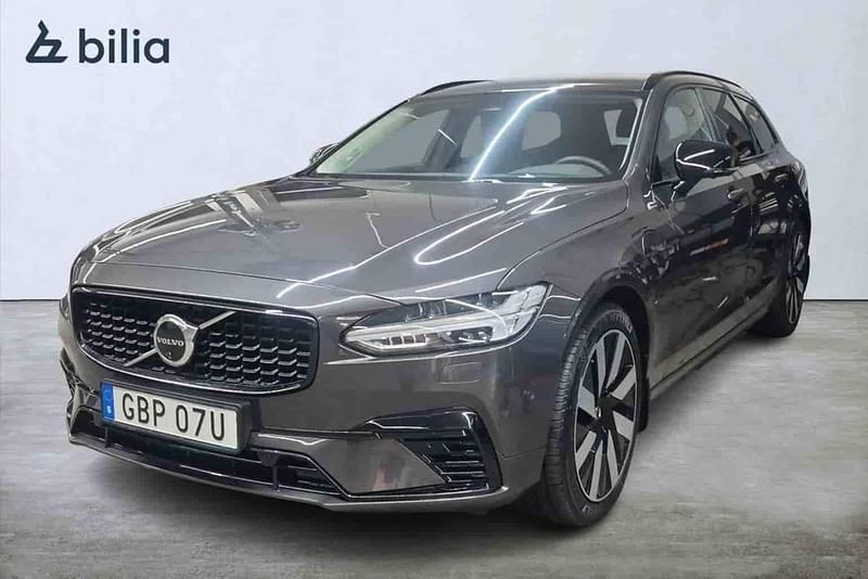 Grå Begagnad 2025 Volvo V90 Plus Kombi | 499 000 kr (Marknadspris) - Bild 1/1