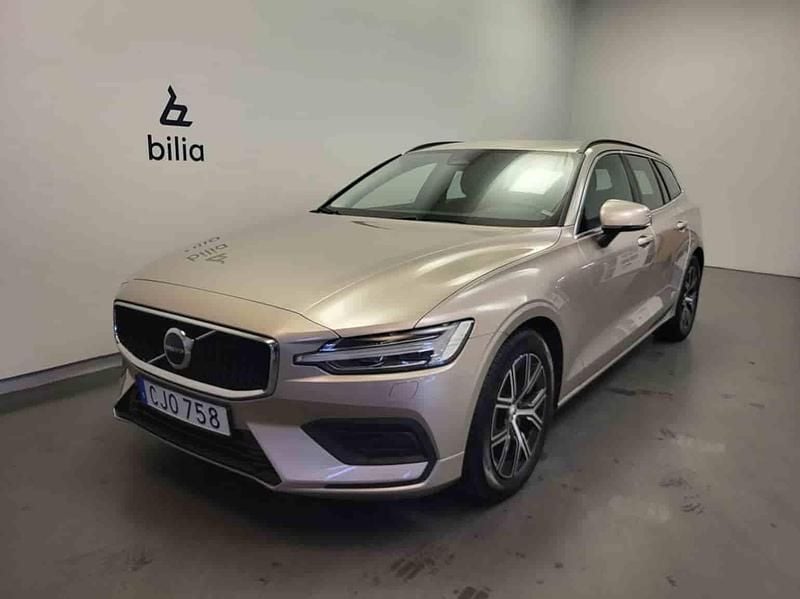 Grå Begagnad 2024 Volvo V60 Kombi | 349 500 kr (Marknadspris) - Bild 1/1