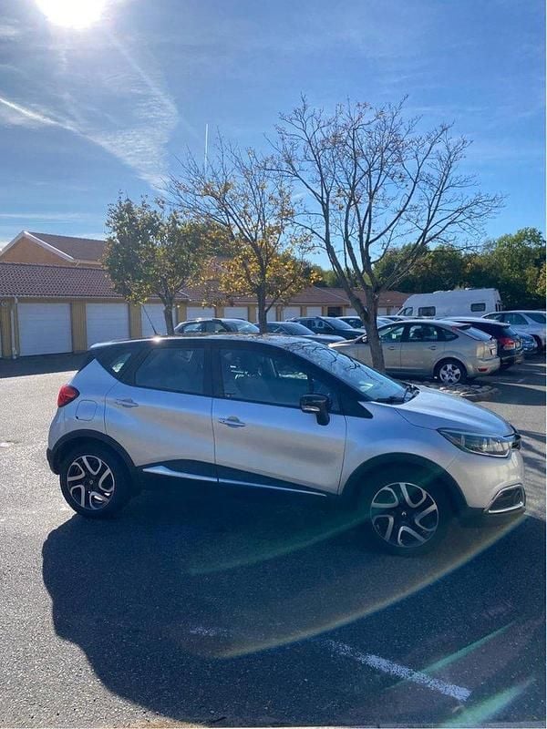 Begagnad 2015 Renault Captur SUV | 97 000 kr (Superpris) - Bild 1/4