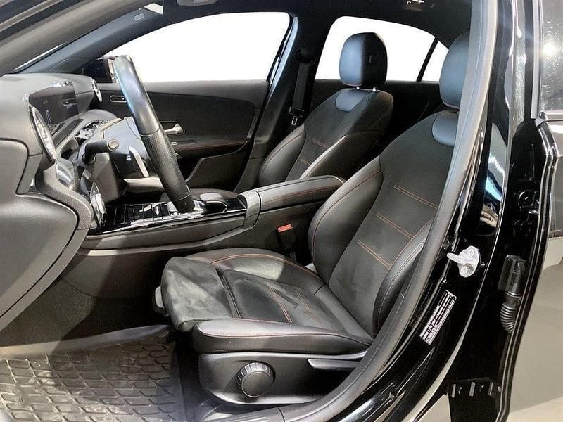Begagnad Mercedes A200 Premium 163 HK (119 kW) 2020 Svart Sedan
