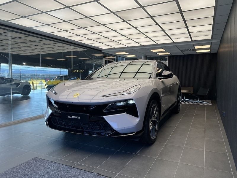 Grå Ny 2024 Lotus Eletre SUV | 1 199 900 kr - Bild 1/4