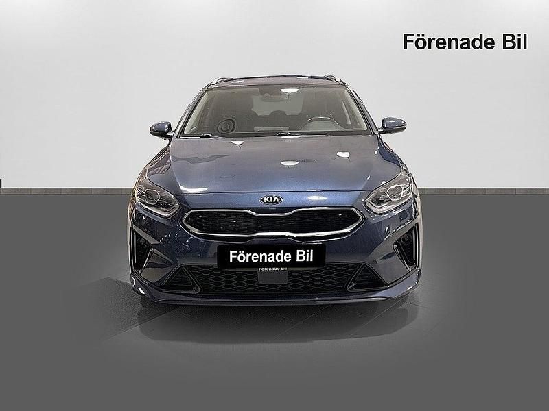 Begagnad Kia Ceed Sportswagon Advance 141 HK (103 kW) 2020 Cosmos blue Kombi