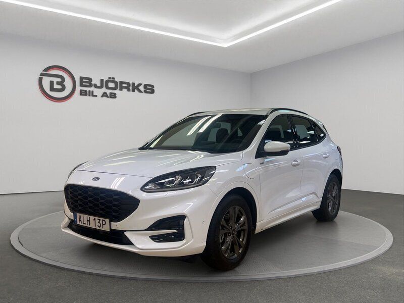 Vit Begagnad 2020 Ford Kuga ST-Line SUV | 218 500 kr (Marknadspris) - Bild 1/4