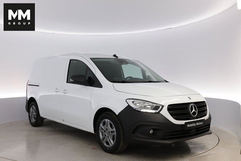 Vit (arktisk vit) Ny 2025 Mercedes Citan 110 Edition Van | 335 000 kr (Marknadspris) - Bild 1/4
