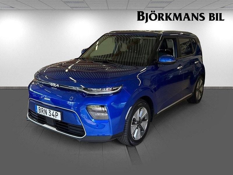 Blå Begagnad 2022 Kia Soul EV Advance SUV | 249 000 kr (Lite dyr) - Bild 1/4