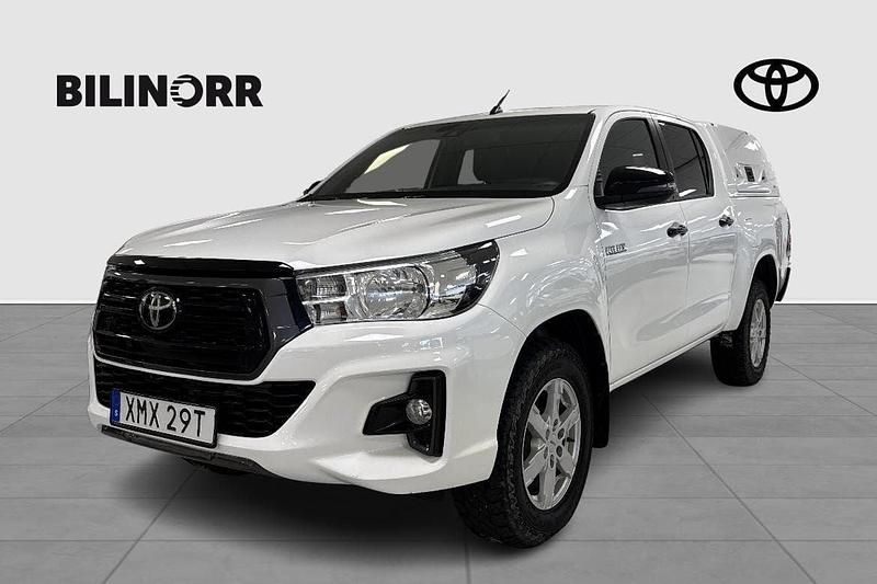 Vit Begagnad 2020 Toyota HiLux Pickup | 450 000 kr (Marknadspris) - Bild 1/4