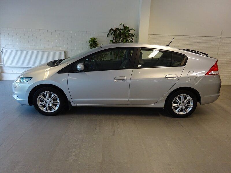 Silver Begagnad 2009 Honda Insight Hybrid Halvkombi | 79 900 kr - Bild 1/4