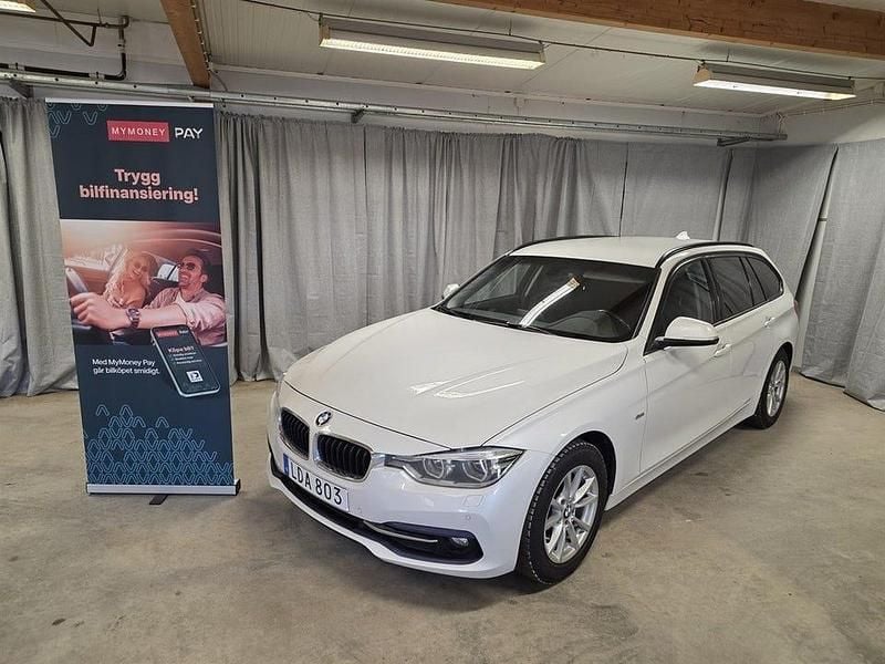 Begagnad BMW 320 Sport Line 190 HK (139 kW) 2015 Vit Kombi