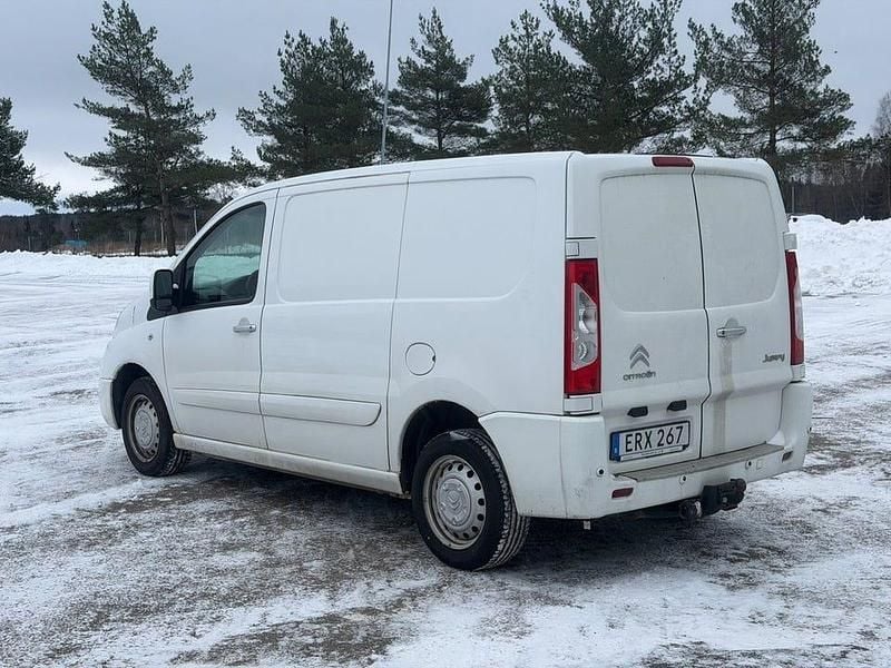 Begagnad Citroën Jumpy 163 HK (119 kW) 2015 Vit Minibuss