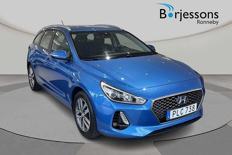 Ljusblå Begagnad 2017 Hyundai i30 Kombi | 152 000 kr (Lite dyr) - Bild 1/4