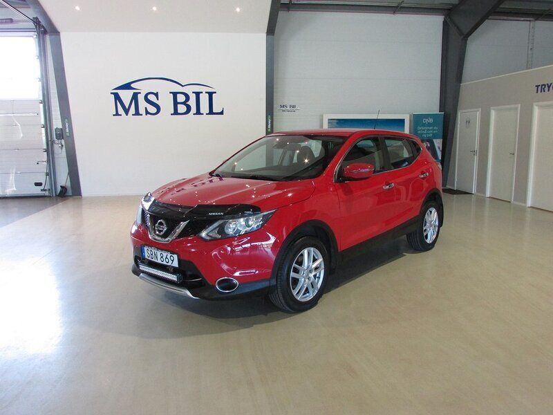 Röd Begagnad 2016 Nissan Qashqai SUV | 79 899 kr (Bra pris) - Bild 1/4