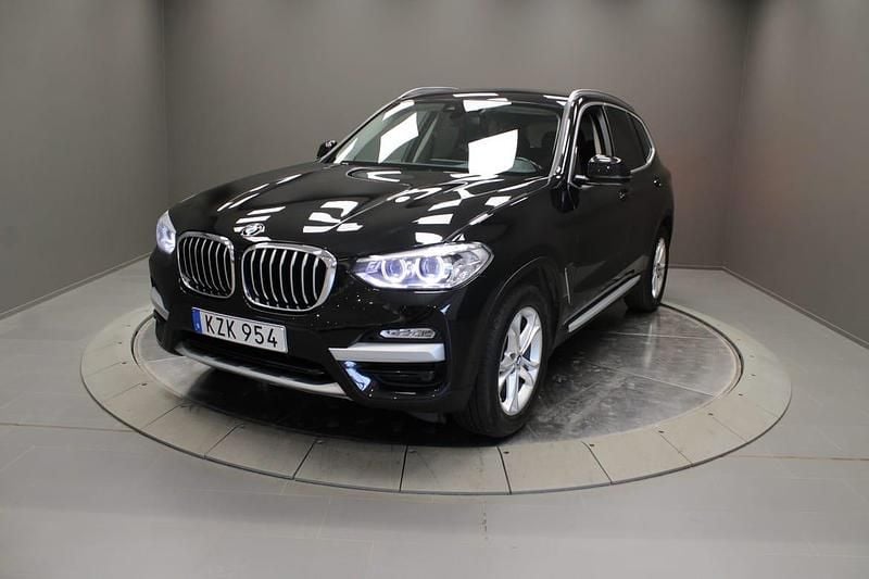 Svart Begagnad 2018 BMW X3 xLine SUV | 299 000 kr (Marknadspris) - Bild 1/4