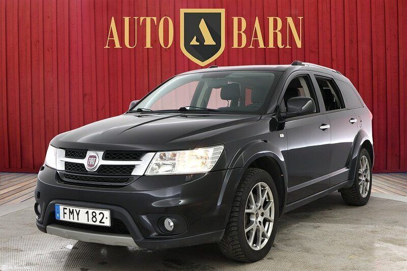 Svart Begagnad 2014 Fiat Freemont SUV | 119 700 kr (Marknadspris) - Bild 1/4