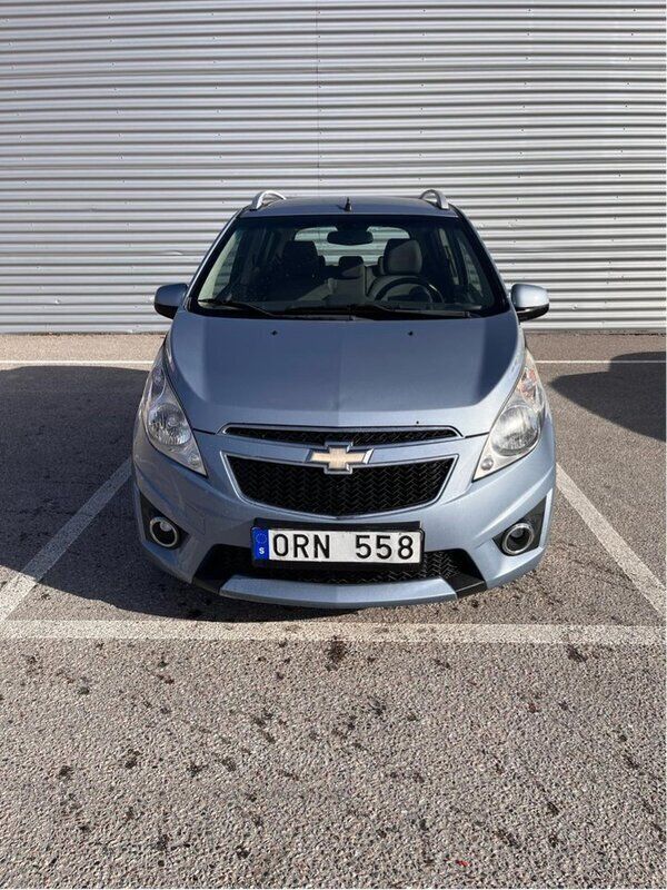 Blå Begagnad 2011 Chevrolet Spark Halvkombi | 30 000 kr (Marknadspris) - Bild 1/4