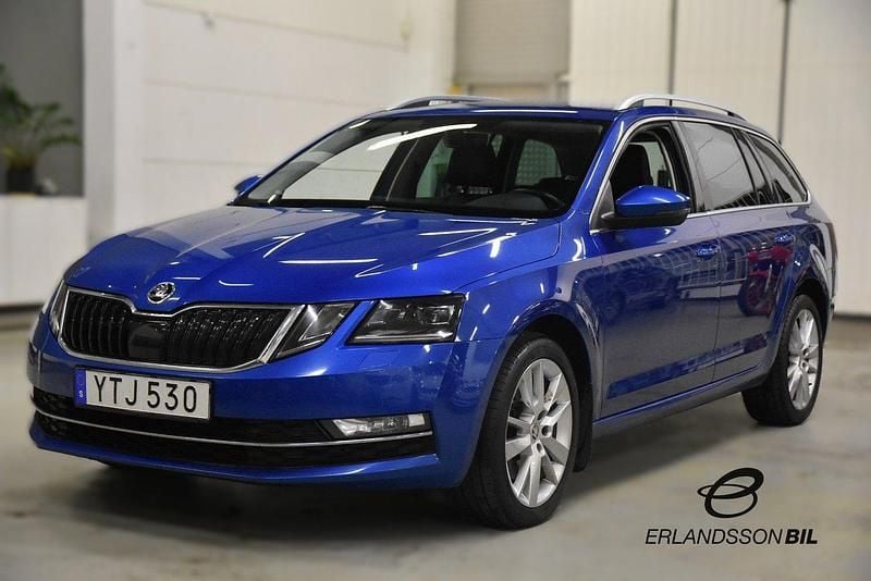 Blå Begagnad 2018 Skoda Octavia Kombi | 169 900 kr (Lite dyr) - Bild 1/4