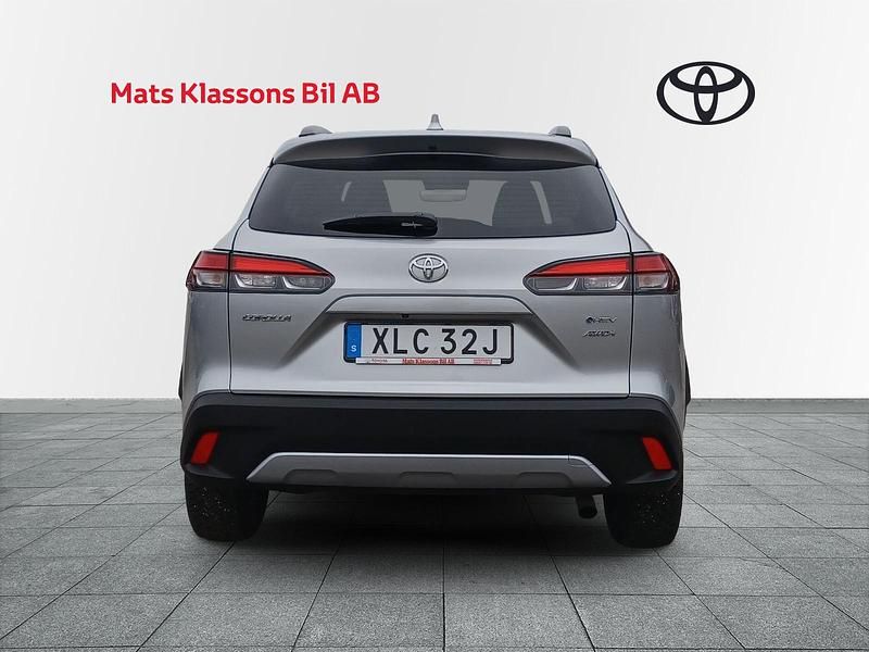 Begagnad Toyota Corolla Cross Executive 200 HK (147 kW) 2025 Silver SUV