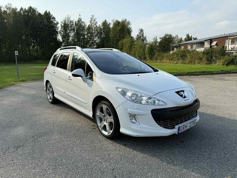Vit Begagnad 2010 Peugeot 308 Kombi | 49 900 kr (Marknadspris) - Bild 1/4