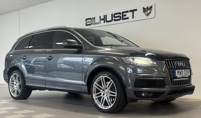 Grå Begagnad 2012 Audi Q7 S-Line SUV | 149 900 kr (Marknadspris) - Bild 1/4