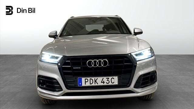 Begagnad Audi Q5 S-Line 190 HK (139 kW) 2019 Florettsilver metallic SUV